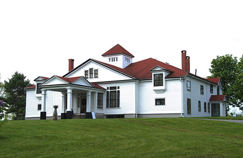 Haliburton House